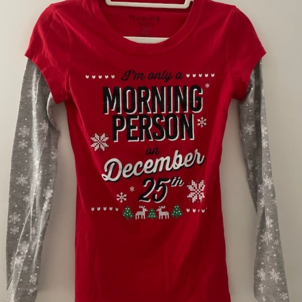 Juniors Red and Gray Christmas Pajama Long-Sleeve Shirt XL (15-17)
